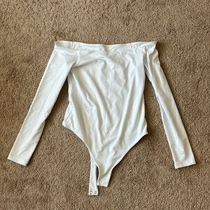 Off the shoulder top- NWOT 2.